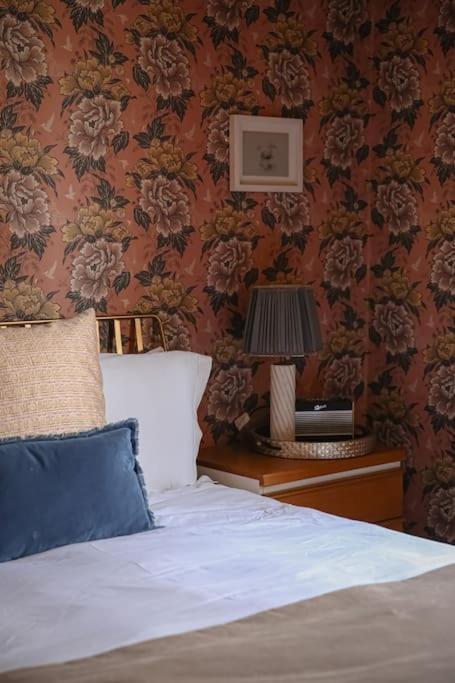 Primrose Cottage - With Private Courtyard & Sun Terrace In Central Bath Exterior foto