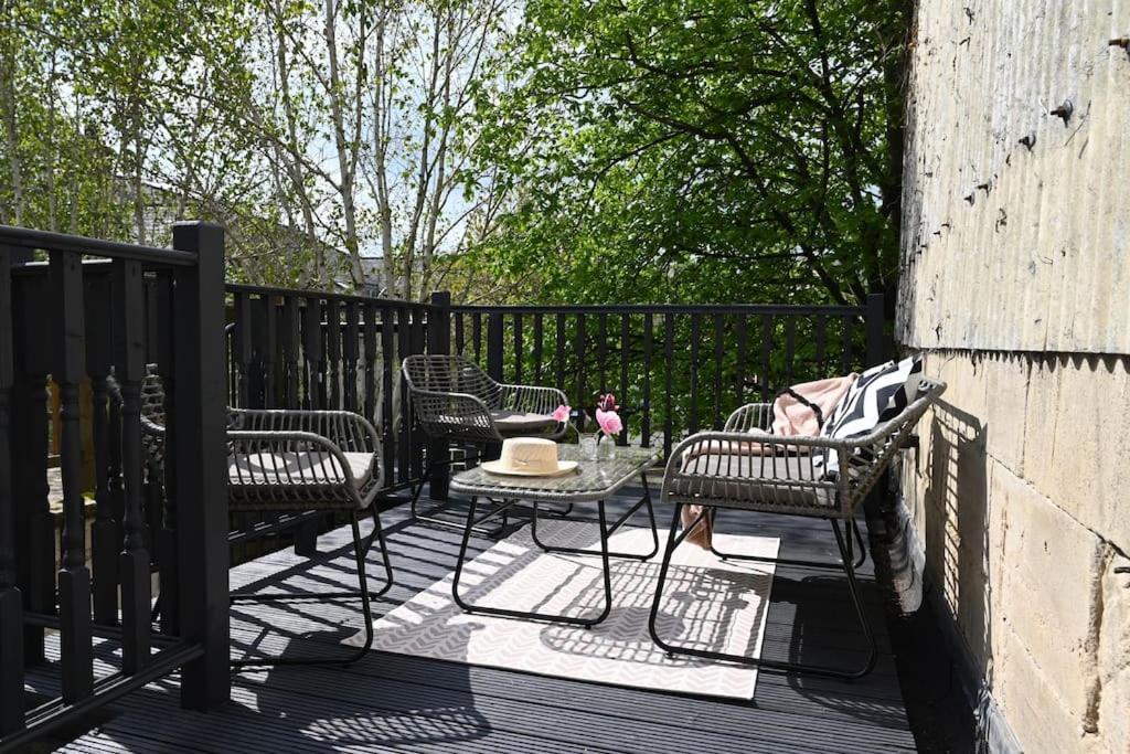Primrose Cottage - With Private Courtyard & Sun Terrace In Central Bath Exterior foto